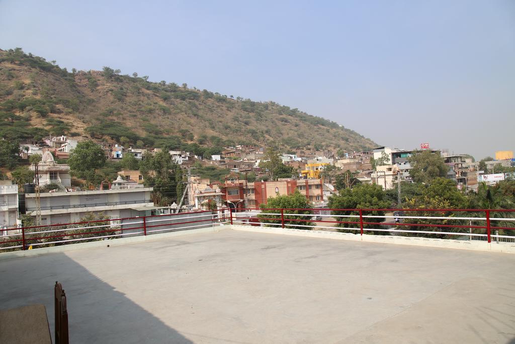Hotel Ramnivas Udaipur Exteriör bild